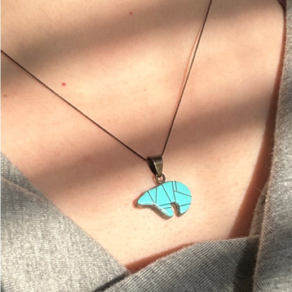 Reversible turquoise and silver medicine Bear necklace - Picture 2 of 3